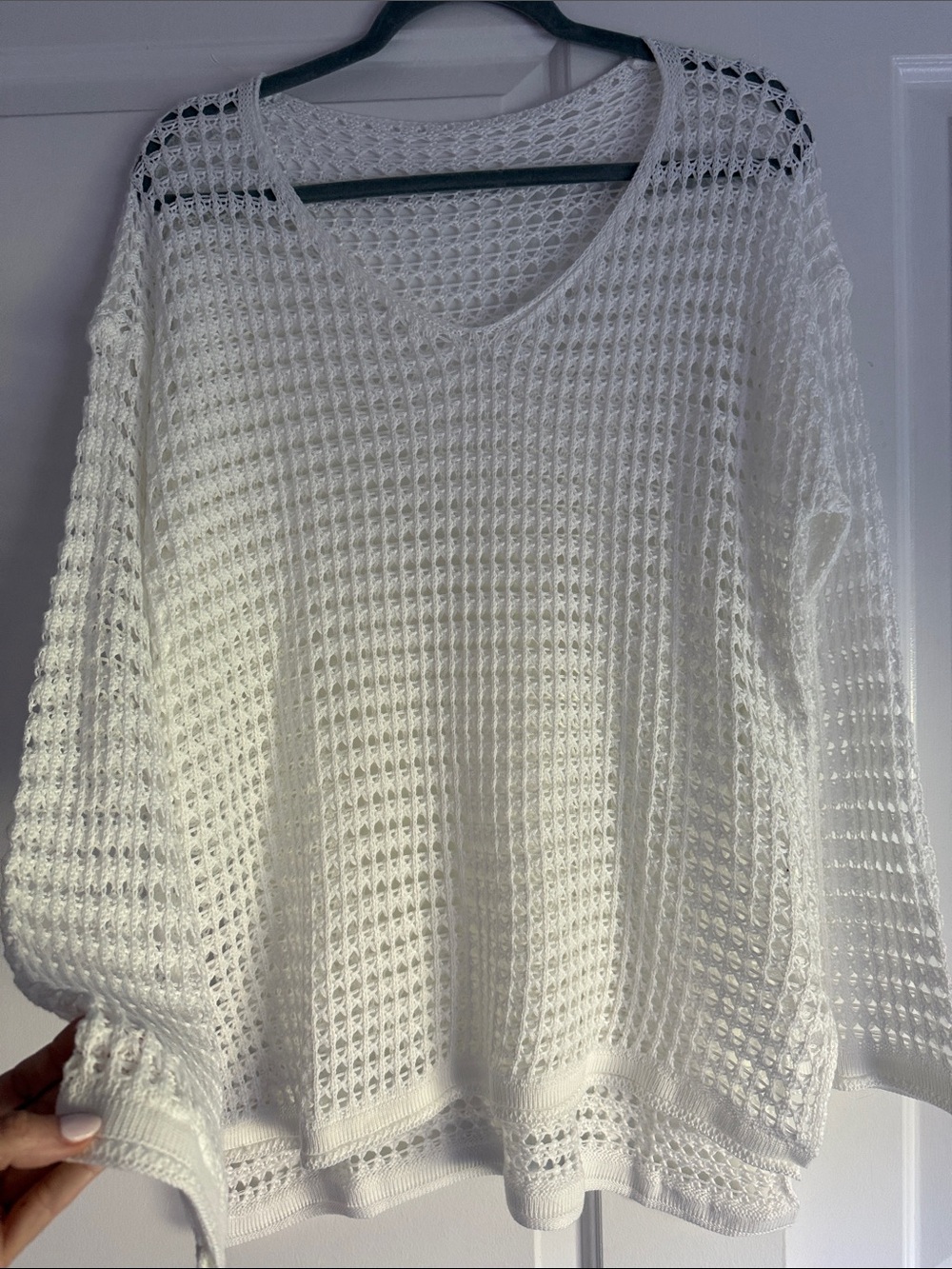 🌴 IT’S HOT!! Nordstrom White Open-Knit V-Neck Women's Sweater
